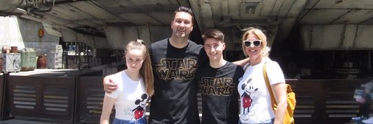 richynoz's profile banner image
