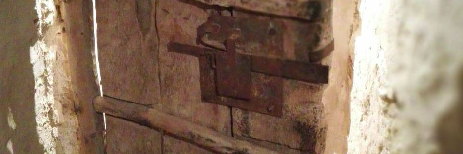 henda chennaoui banner