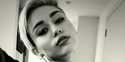 mileyyycyr's profile banner image