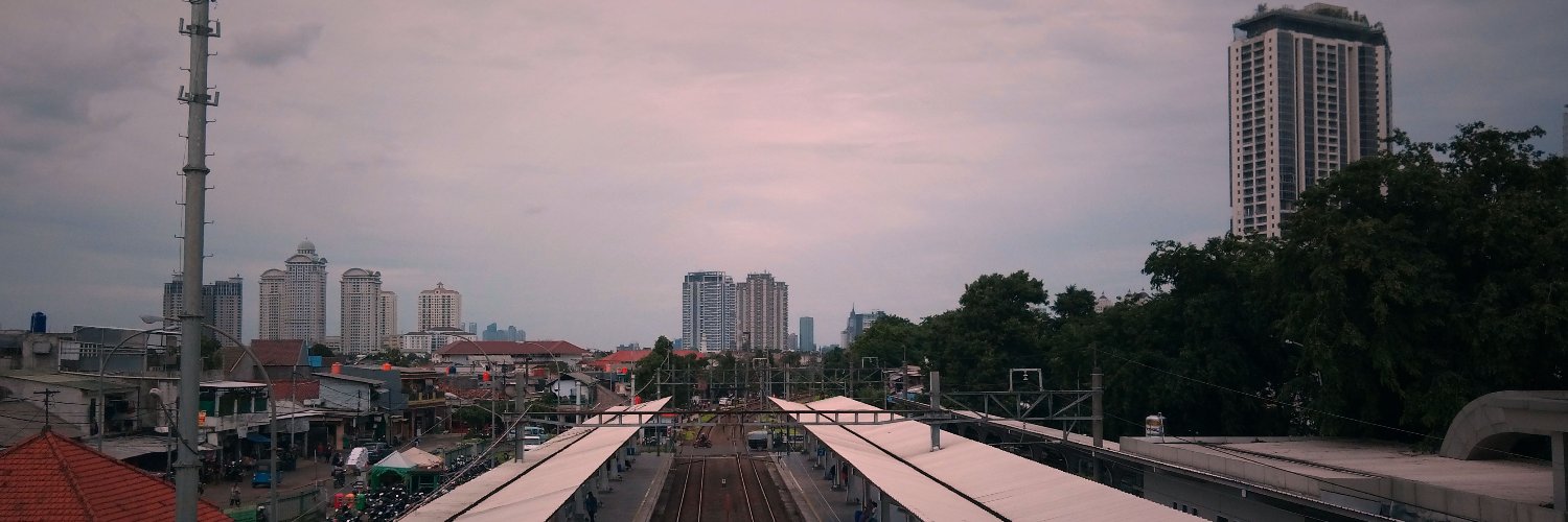 debbyfjrhm's profile banner image