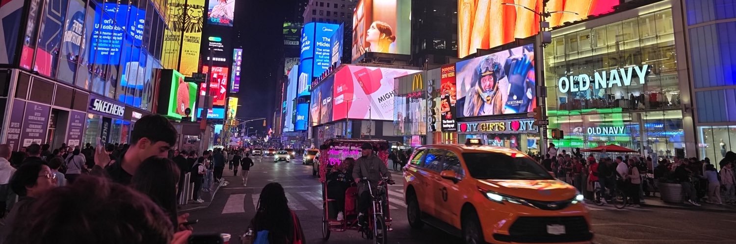 lounchris's profile banner image