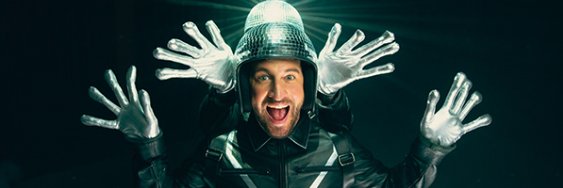 rowenamoony's profile banner image