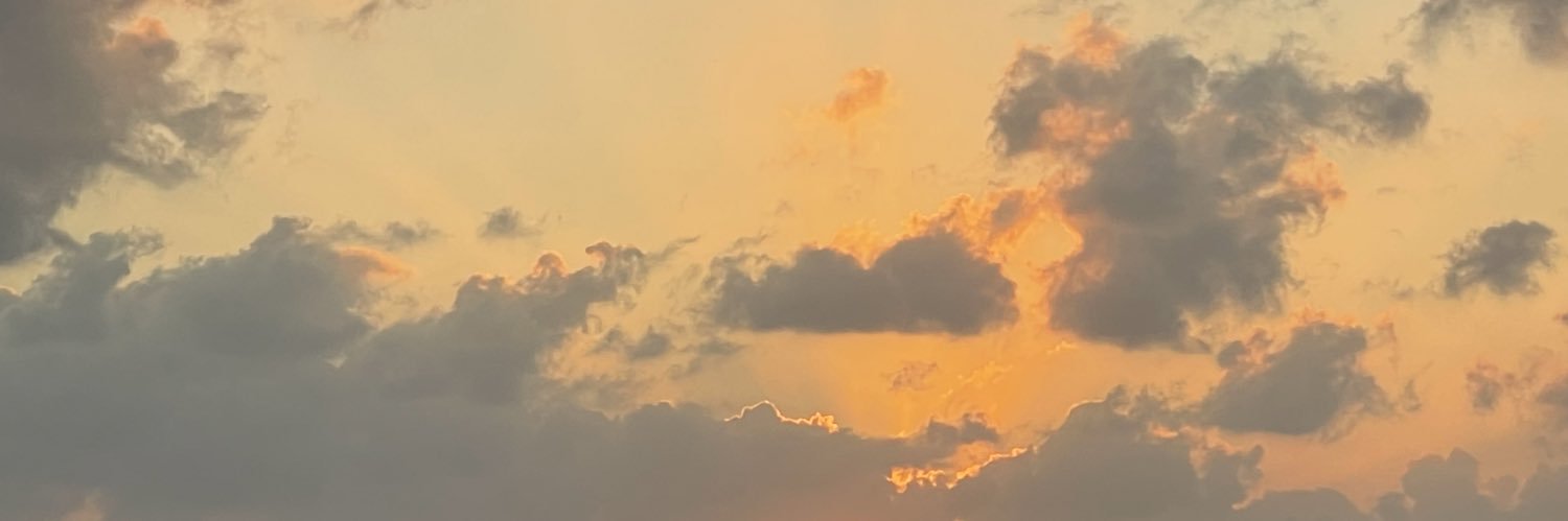_tatasays's profile banner image