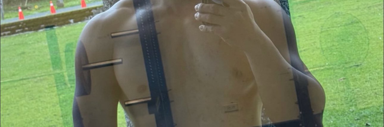 lovestraightboy's profile banner image