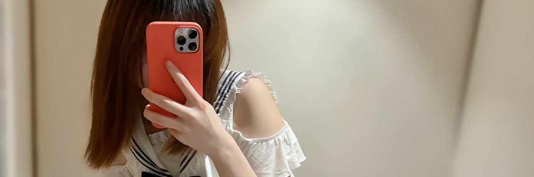 LPajarero's profile banner image