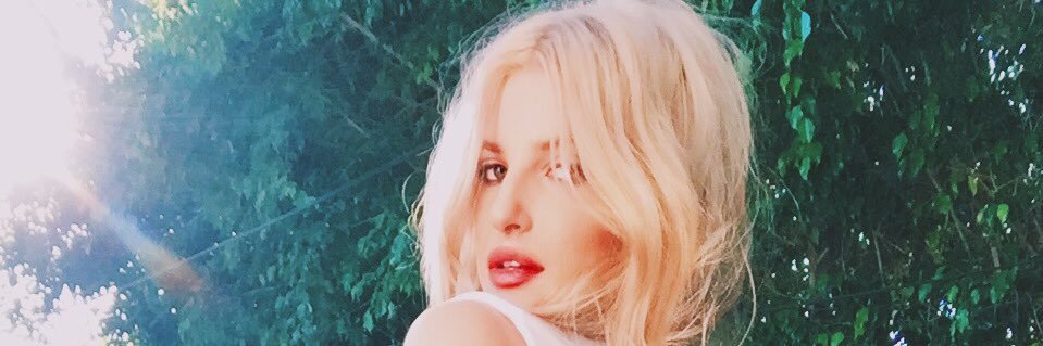 WizCalista's profile banner image