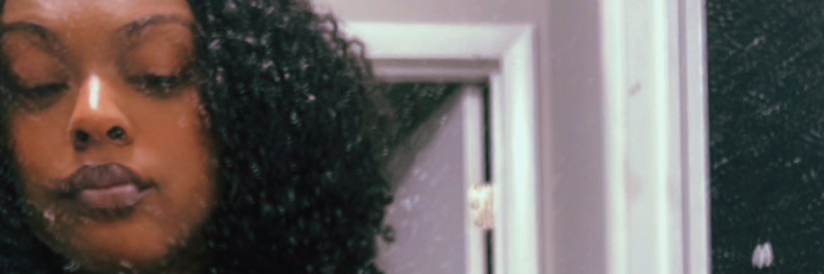 MercedesGriffin. banner