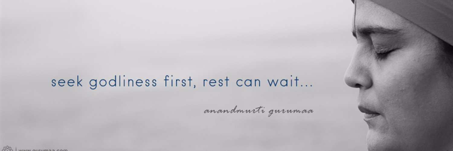 Anandmurti Gurumaa banner
