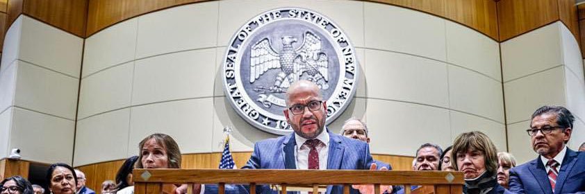 Speaker Javier Martínez banner