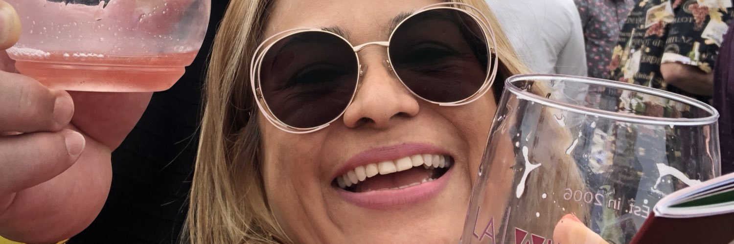chacon_leyda's profile banner image