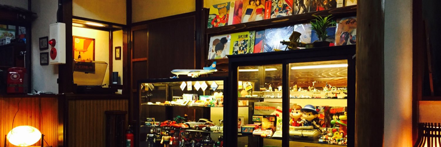 dencom23's profile banner image