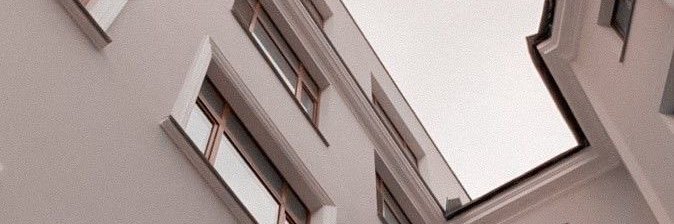 𝒄𝒂𝒓𝒓𝒊𝒆 banner
