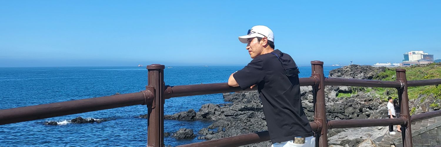 8256joo's profile banner image