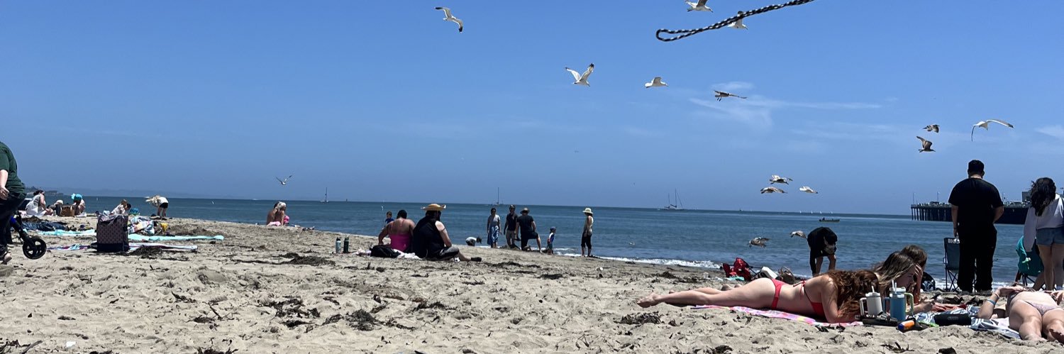 sarahweekss's profile banner image