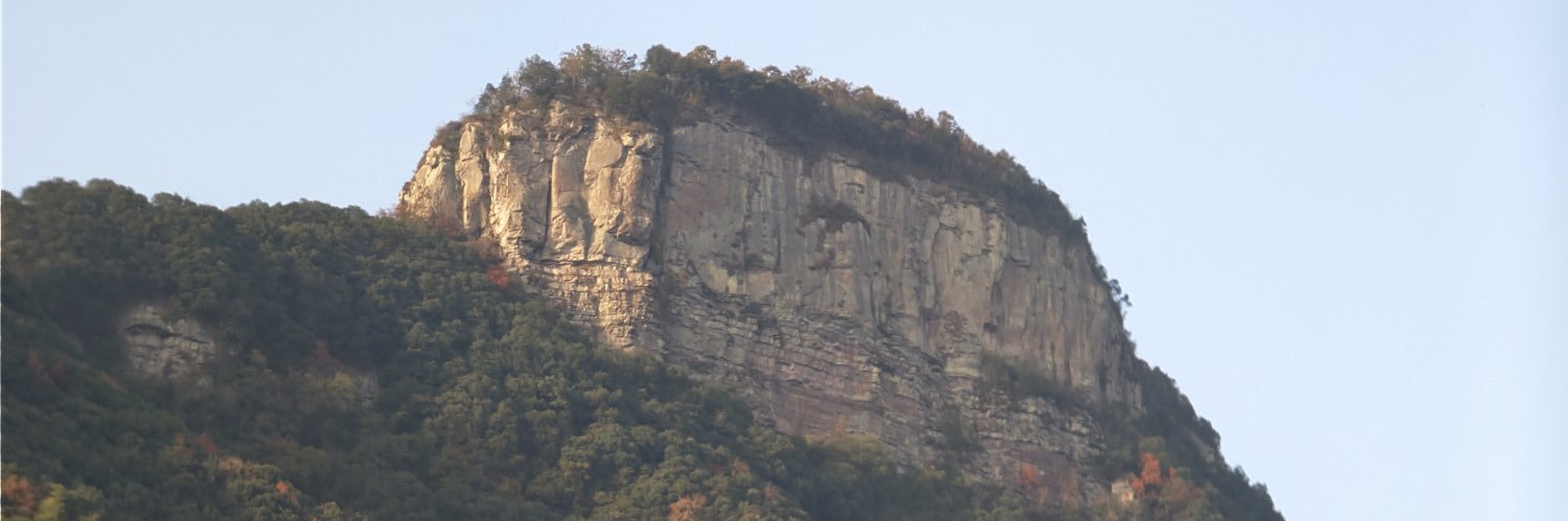 ludong's profile banner image