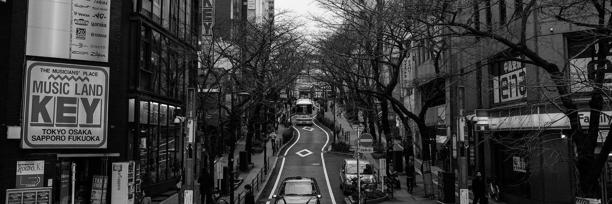 Roberto Rodríguez banner