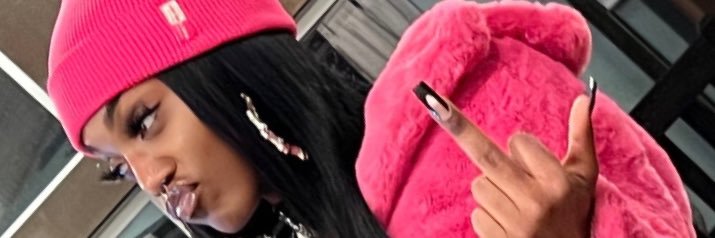 dioneesoshy's profile banner image