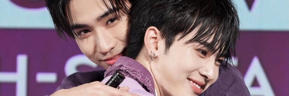 Mareena_4's profile banner image