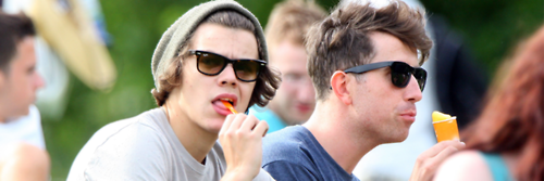 larryvvho's profile banner image