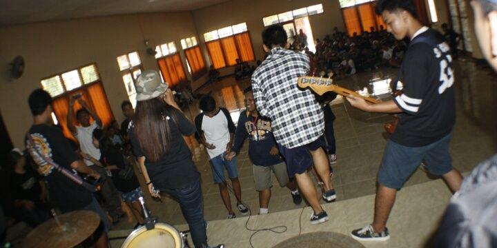 C H Y N T I A banner