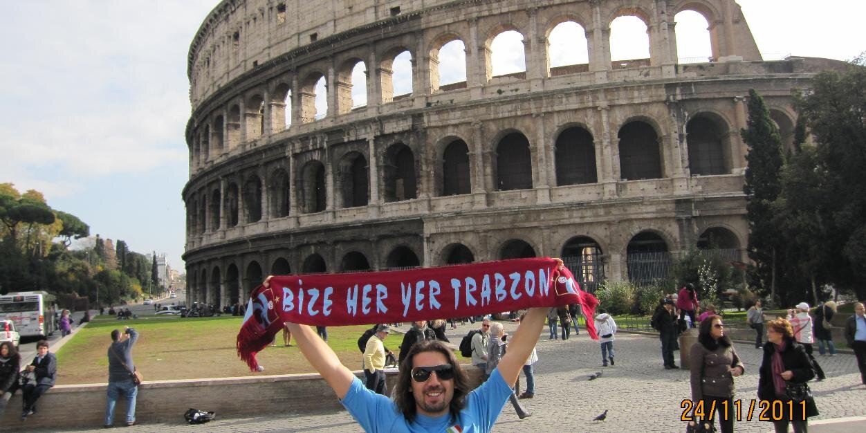 onrozc's profile banner image