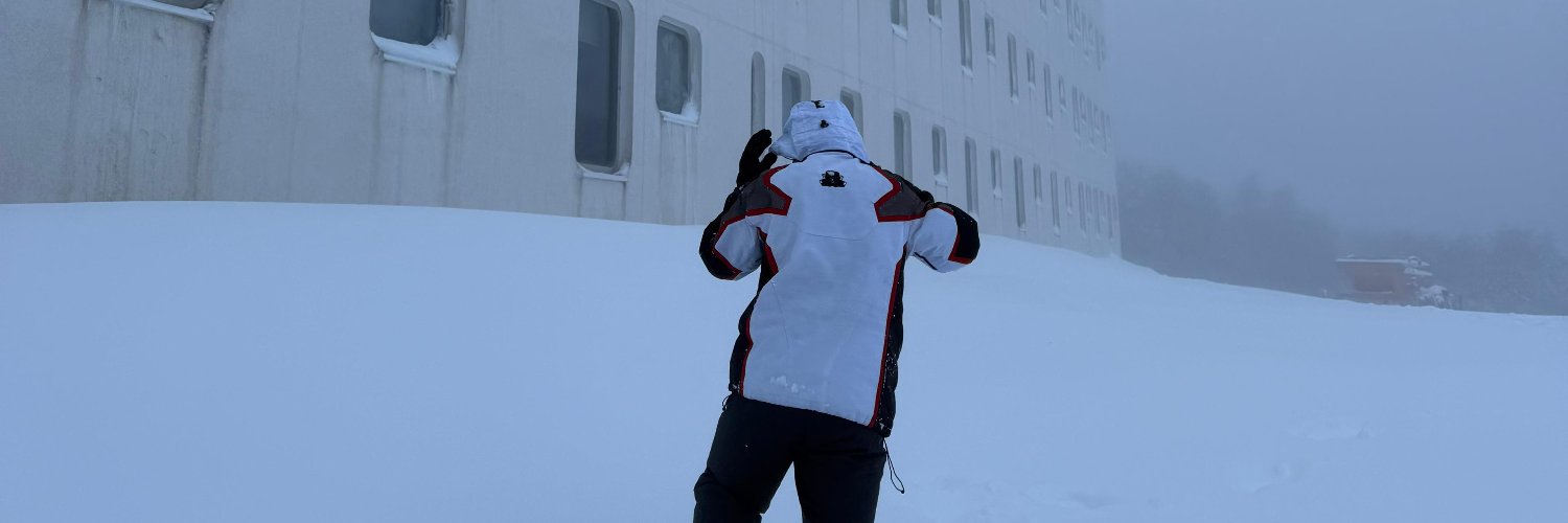 gugaavaz's profile banner image