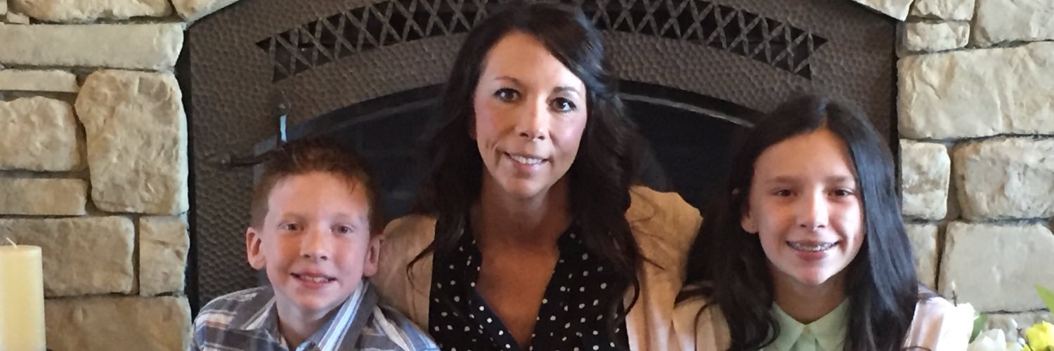 sarah_peffer's profile banner image