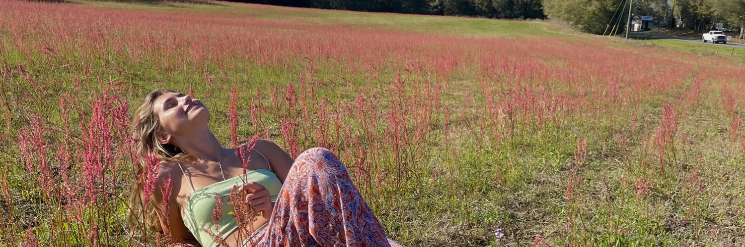 isabelleaubin3's profile banner image
