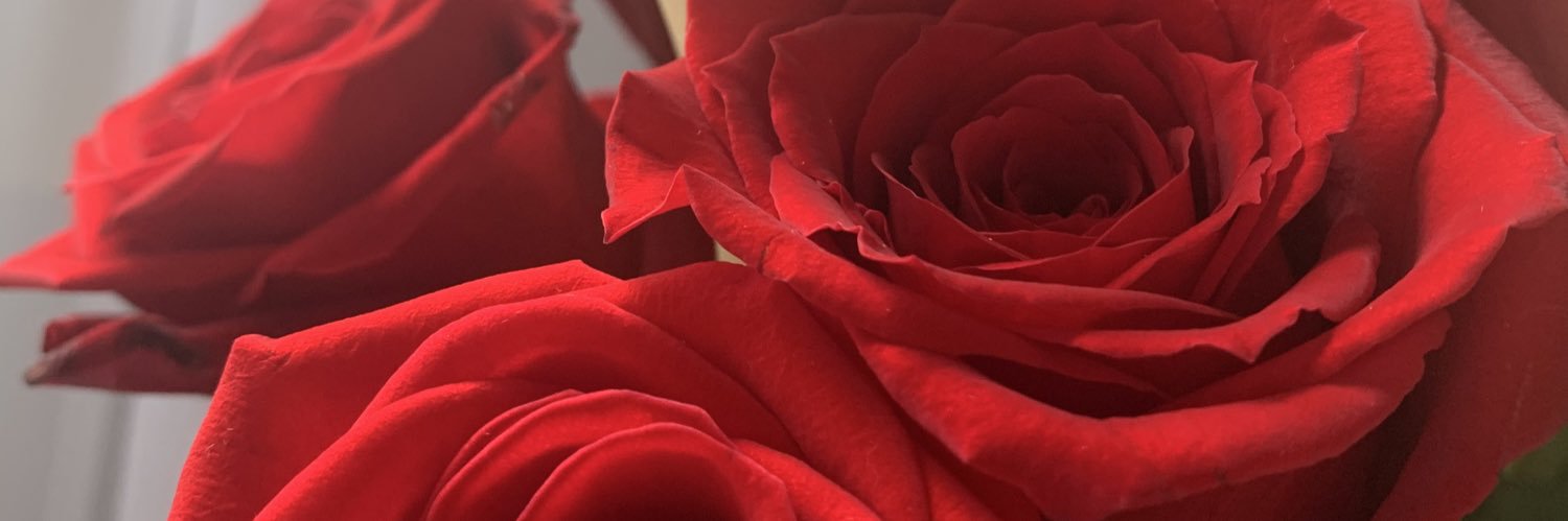 intimatefemme's profile banner image