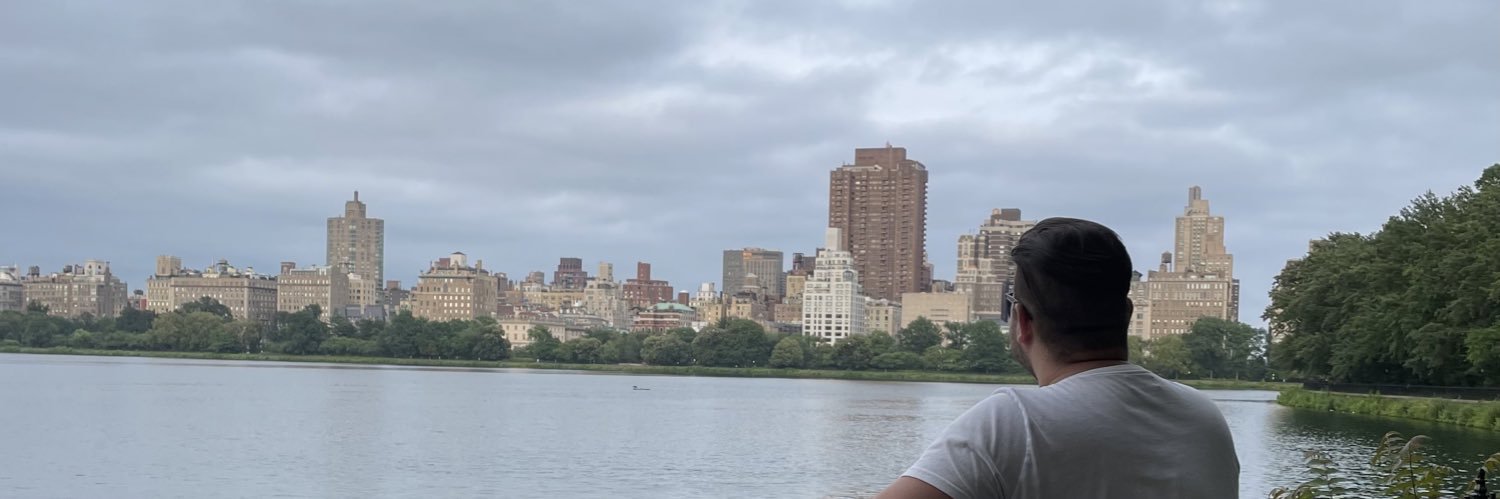 adrihersan's profile banner image