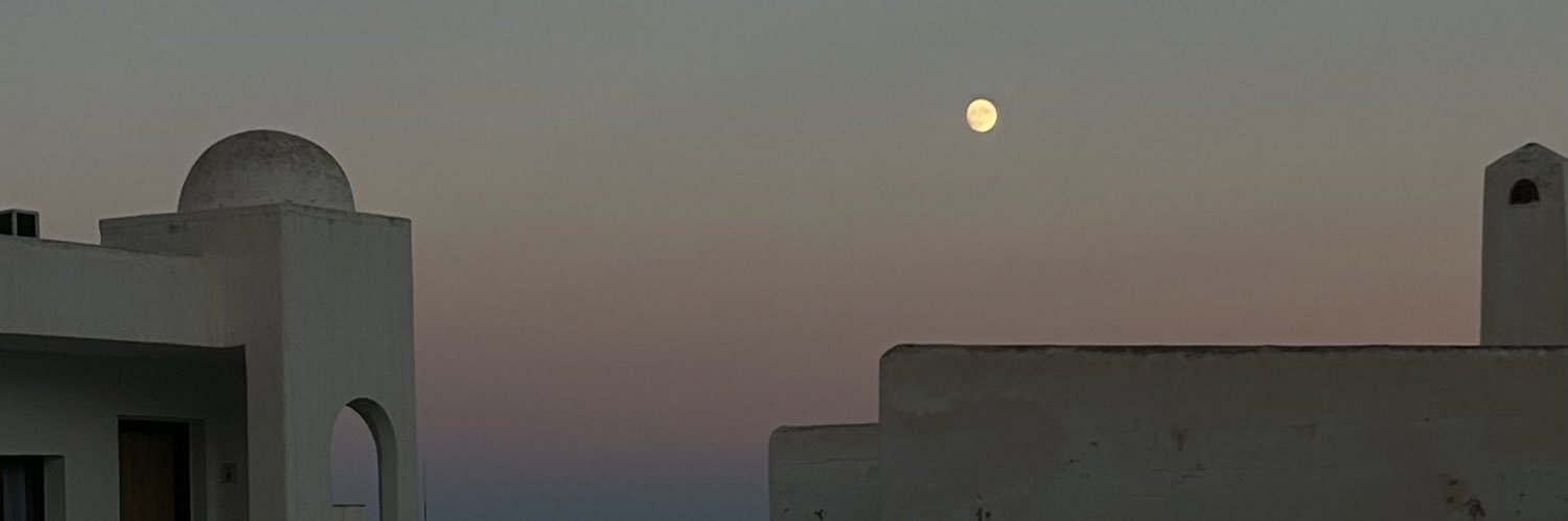 _27AYB's profile banner image