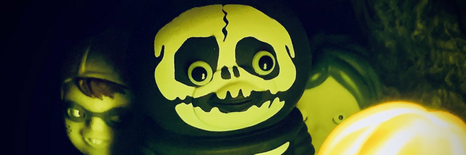 KamTitose's profile banner image