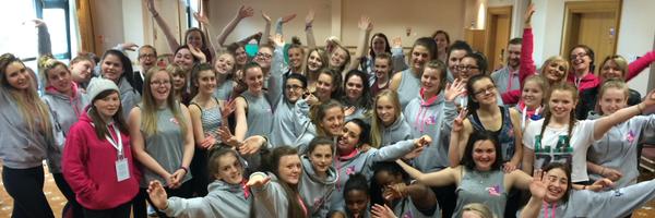 Girls_ontheMove Profile Banner