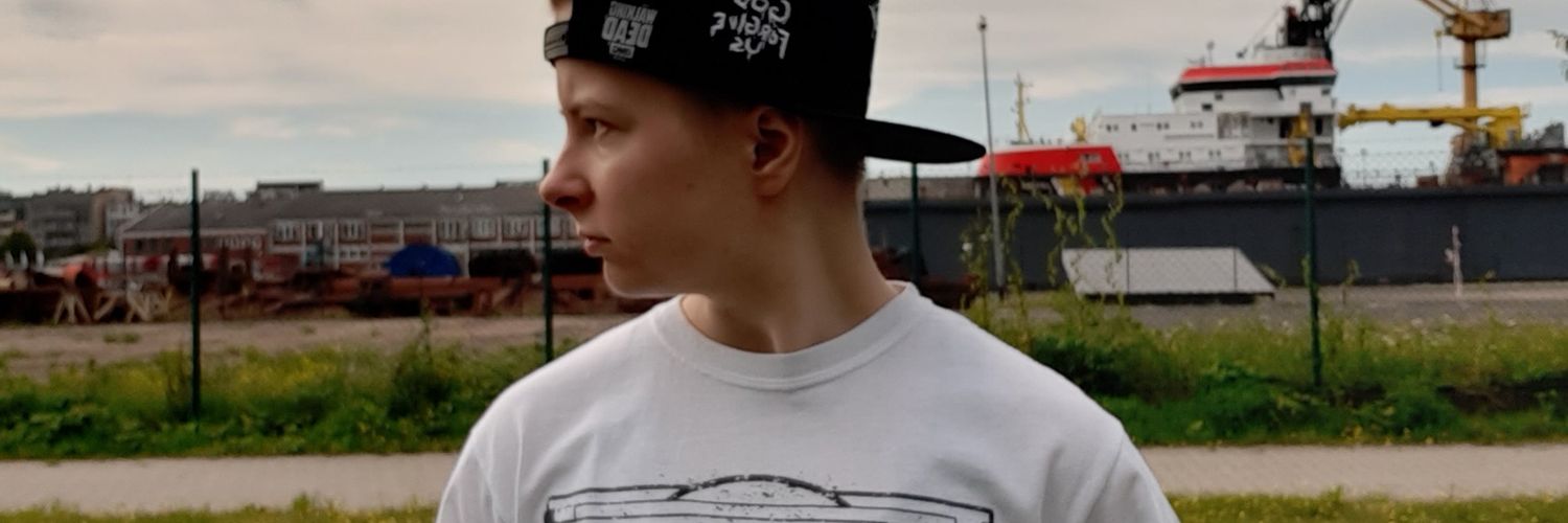 SaraIsInsane's profile banner image
