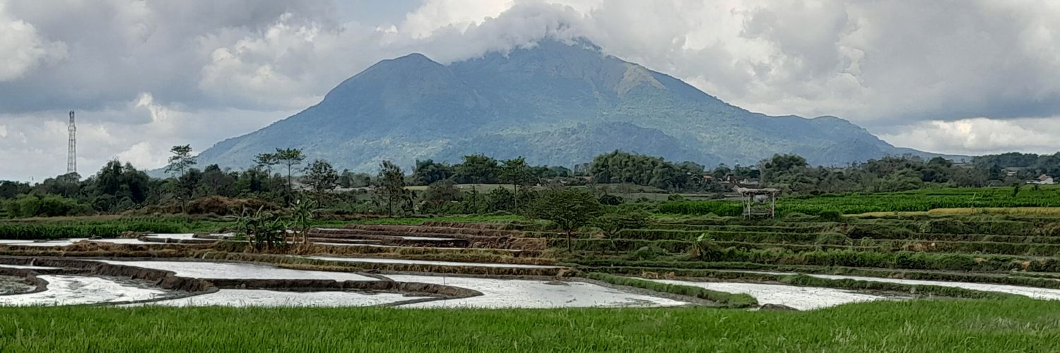 agung0660's profile banner image