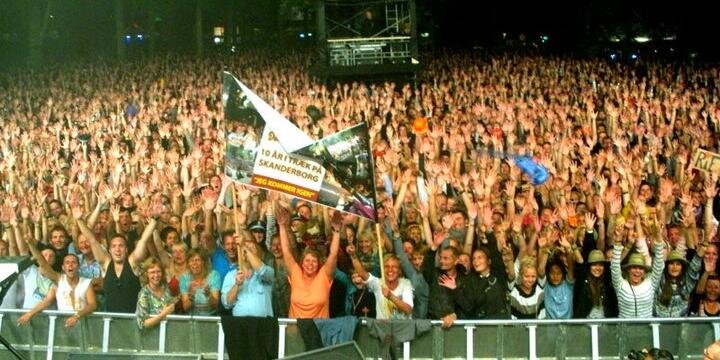 Danser med Drenge banner