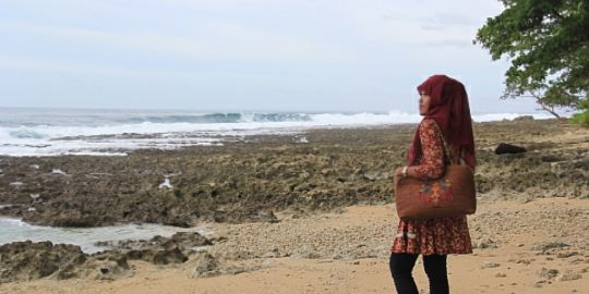 Dessy_erna5803's profile banner image