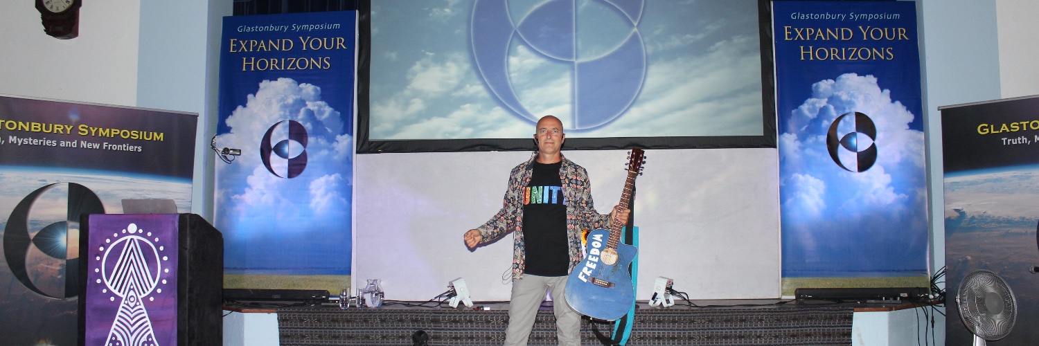 giles bryant banner