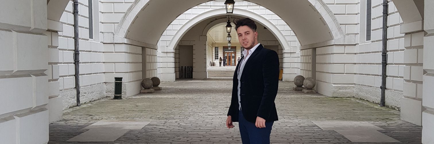 AlhamwiAmer's profile banner image