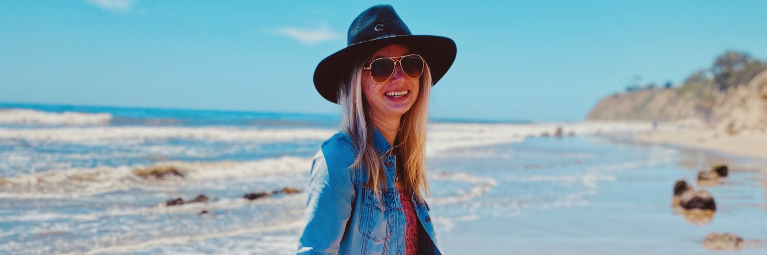 ashley_beling's profile banner image