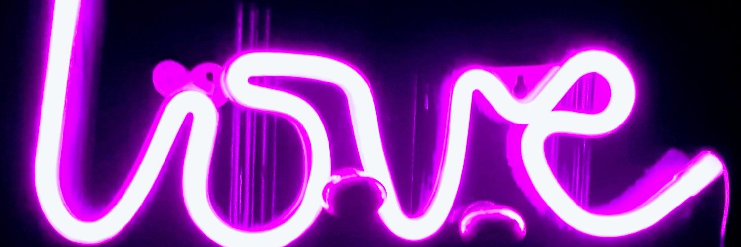 Daisy 🐈‍⬛ banner