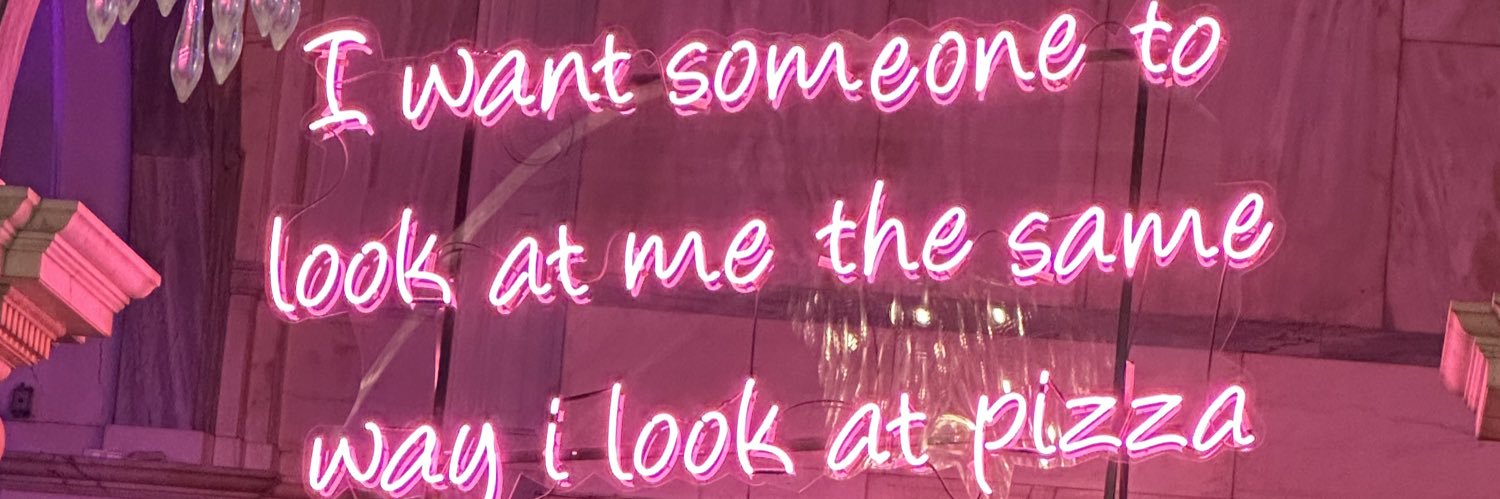chloeee__19's profile banner image