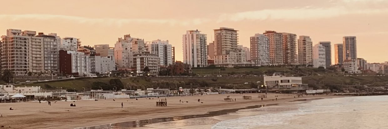 AzulGarciaGarro's profile banner image