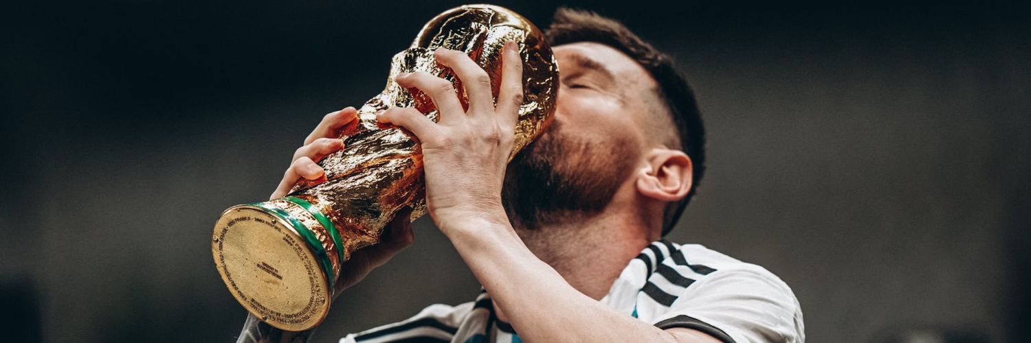 lagilv's profile banner image