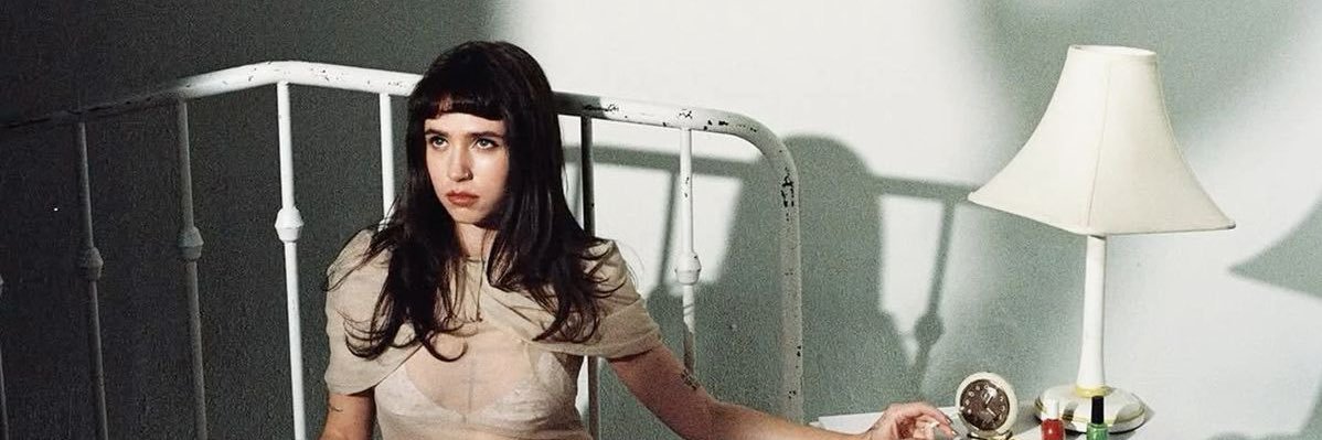 themariasroan's profile banner image