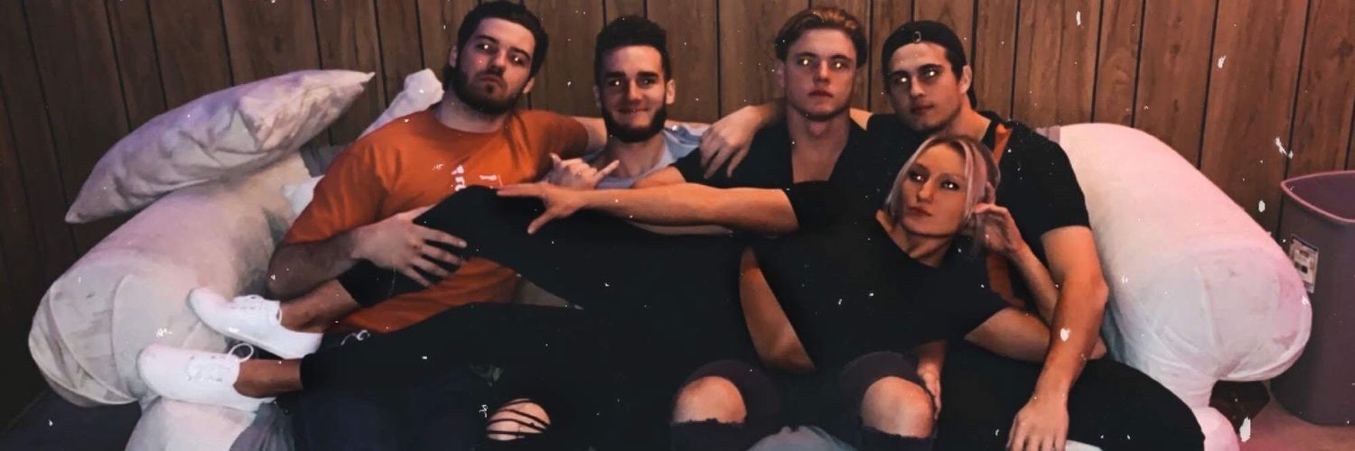 triiipleB's profile banner image