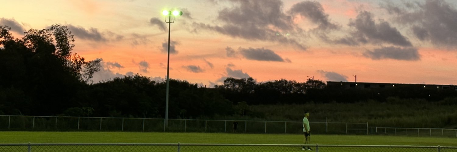 leinaninededog's profile banner image