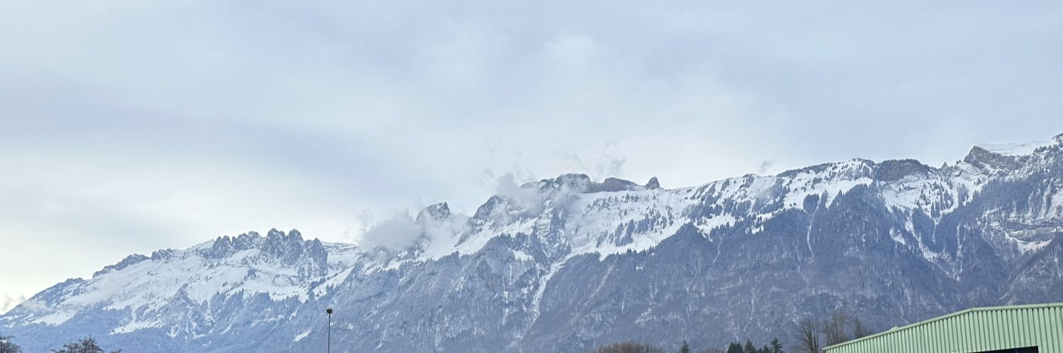 faidfida's profile banner image