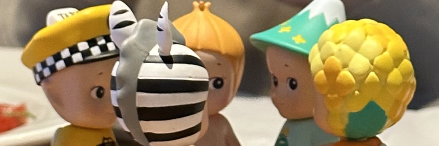 peachycathleen's profile banner image