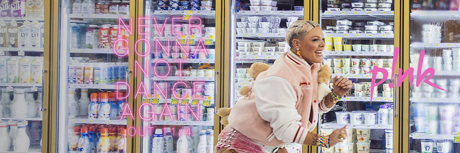 Loves_Pink_'s profile banner image